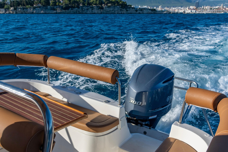 Visite privée du lagon bleu et des 3 îles en bateau à moteur