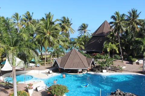 From Nairobi: 3Days 2 Nights Diani Beach Safari Holiday