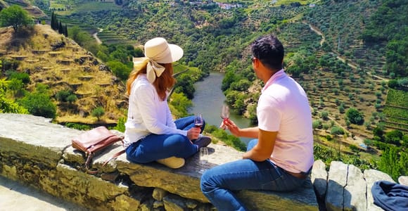 Porto: Douro-Tal-Tour: 9 Weine, authentisches Mittagessen & private Bootsfahrt