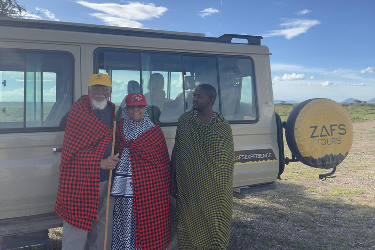 Moshi/Arusha: Maasai Village Tour with Lunch and Traditions Arusha: Maasai Village Tour with Lunch and Traditions