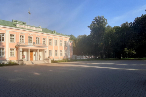 Tallinn : Visite guidée combinée des temps forts de cette ville merveilleuse !Tallinn : visite guidée combinée des temps forts de cette ville merveilleuse !