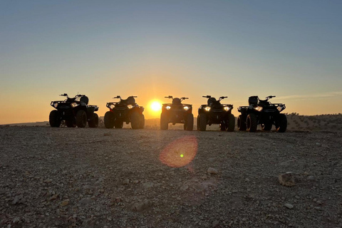 Agadir: Agafay Desert Quad Biking med getter på trädet