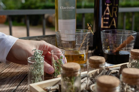 Mediterranean culinary experience: Tasting of Alicante vermouths and snacks Mediterranean gastronomic experience: Alicante vermouth tasting and snacks
