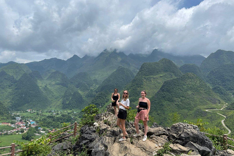 Von Ninh Binh aus: Ha Giang Loop 3Tage 4Nächte mit leichtem Fahrer