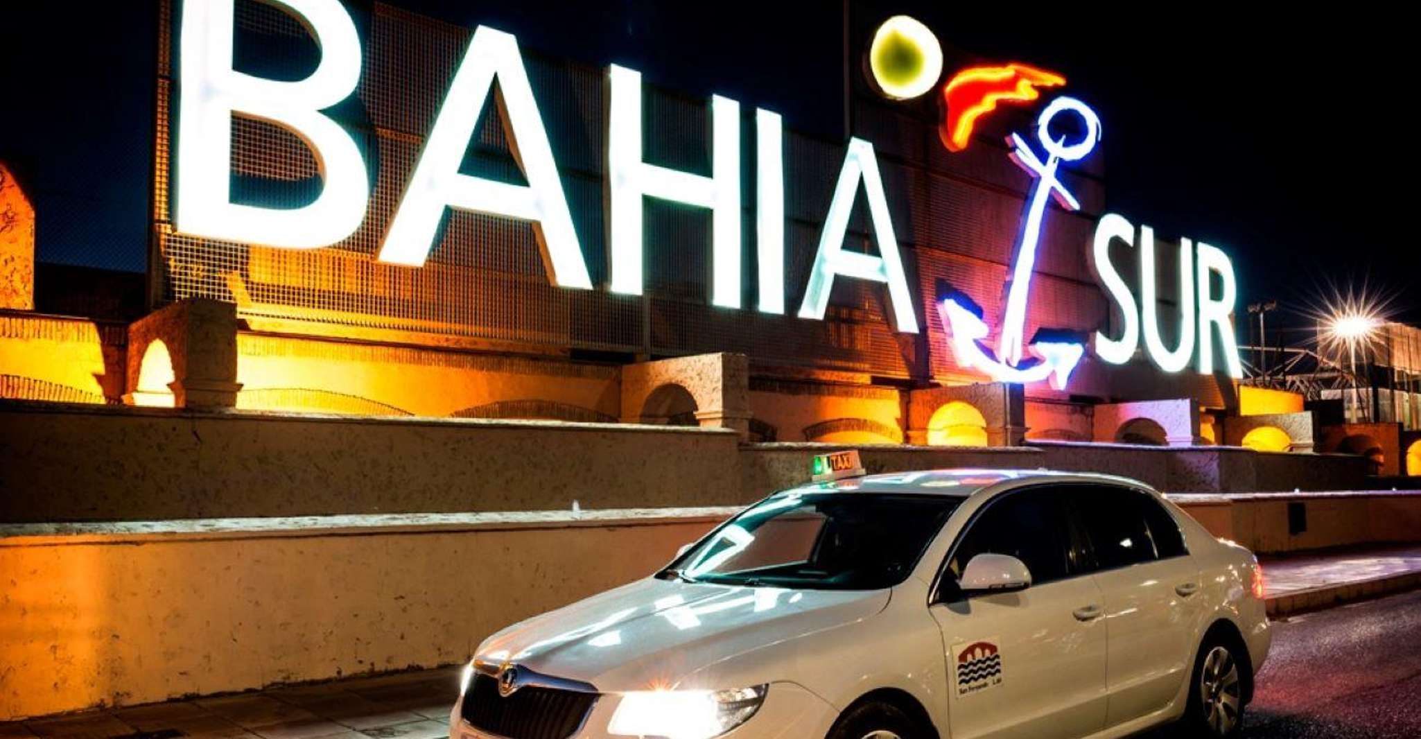 Из аэропорта Херес, переход в Тарифе - Housity