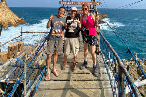 Yogyakarta: Timang Beach & Sadranan Snorkeling Day Trip