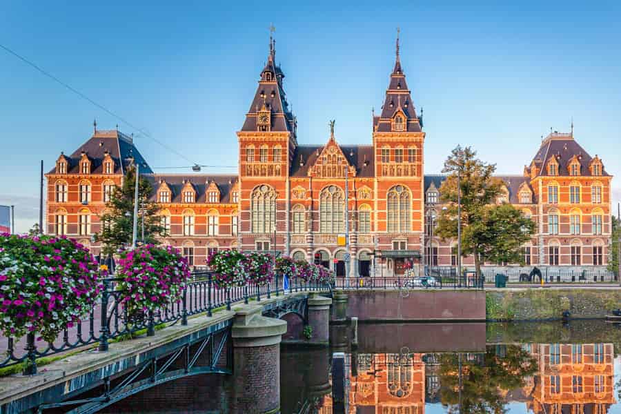 Rijksmuseum: Ticket und Führung mit optionaler Grachtenfahrt. Foto: GetYourGuide