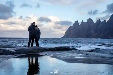 From Tromsø: Senja and Kvaløya Arctic Day Trip with Lunch