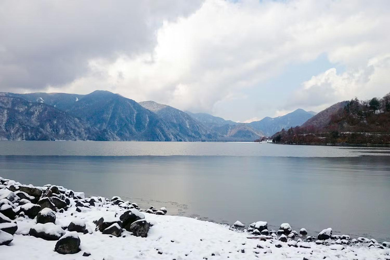 Tokyo: Nikko World Heritage & Nature Small-Group Van Tour