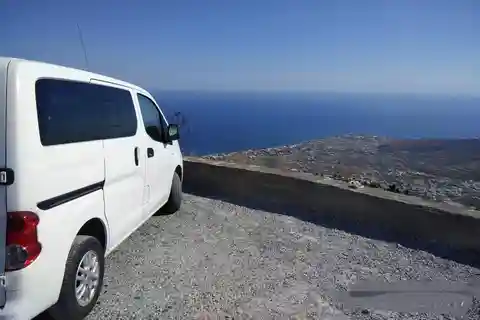 Service de transfert aéroport-hôtel partagé | Santorini Grèce
