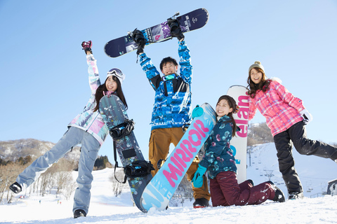 From Osaka : Kansai Largest Oku-Ibuki Ski Resort Day Tour