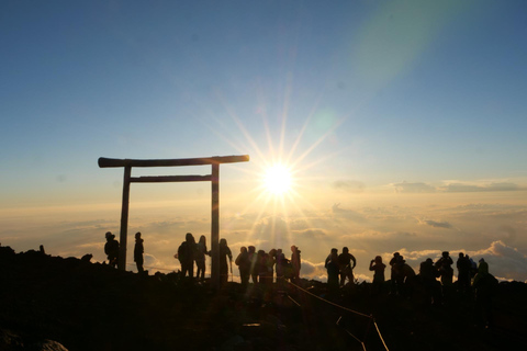 Mt Fuji 2-Day Hiking Tour With Onsen Experience From Tokyo Departure From Shinjuku