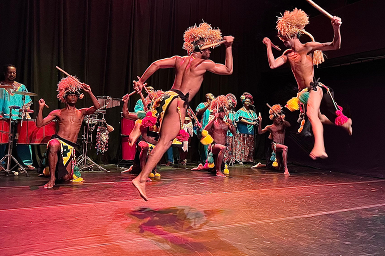 Salvador bei Nacht: Kulturelles Abendessen und Show