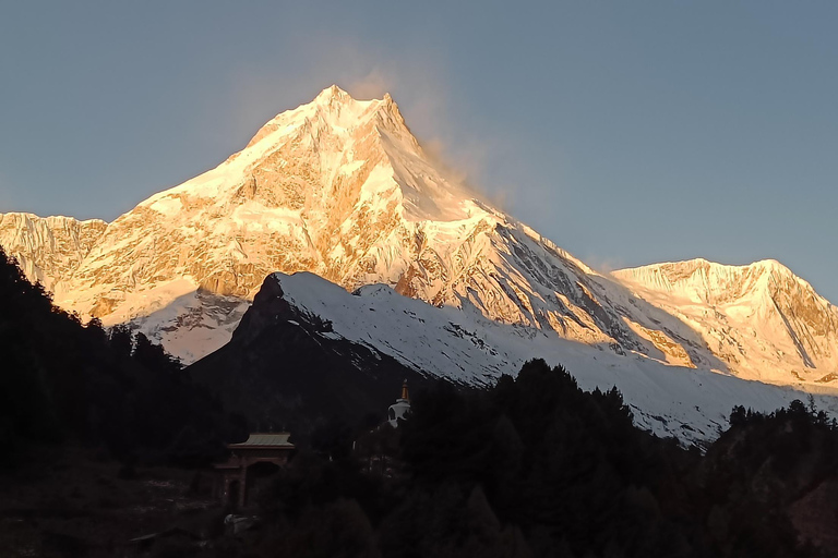 16-day Tour Manaslu Circuit Trek via Mamche Pass