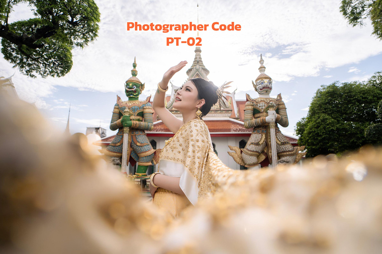 Professional Thai Costume Photography at Wat Arun, Bangkok 1 Hour Photography (per person) at Wat Arun