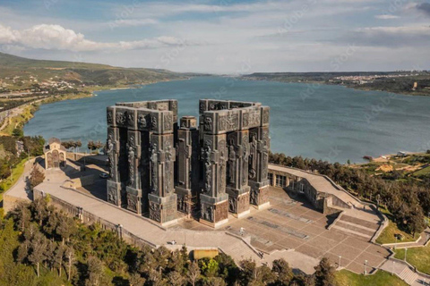 Tbilisi: Sabaduri Forest & Chronicles Tour With Wildlife