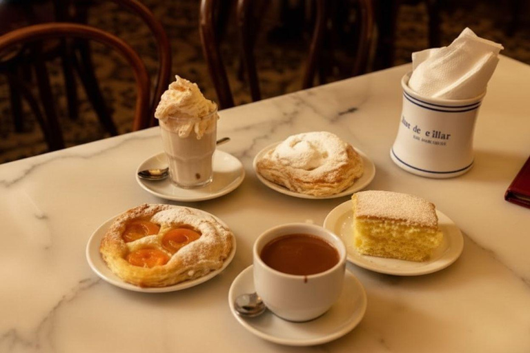 Mallorca: Cathedral tour, views of Bellver Castle, and ensaïmada Shared excursion with a meeting point