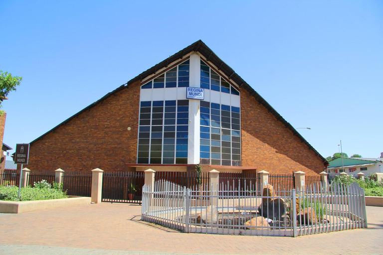 Soweto & Apartheid Museum Tour with Traditional Lunch