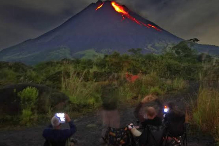 Yogyakarta: Prambanan Sunset & merapi lava view experience