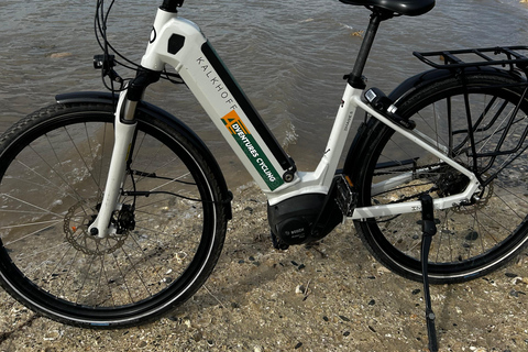 Larnaca: Salt Lake & Cultural Highlights Guided Bike Tour