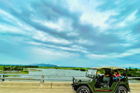 De Hue à Hoi An en jeep par le col de Hai Van avec des arrêts fabuleux