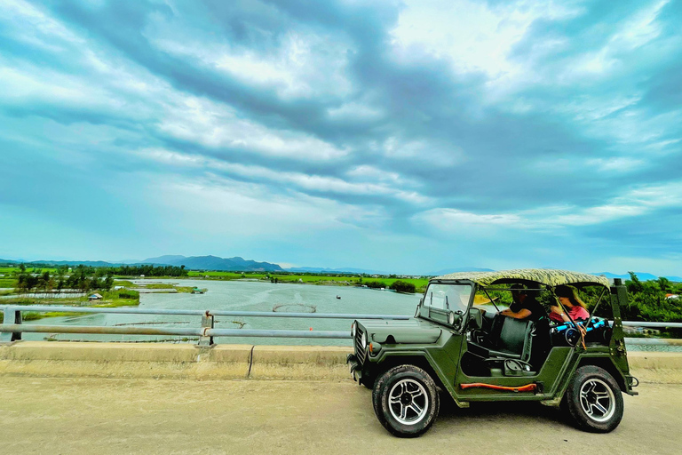 De Hue à Hoi An en jeep par le col de Hai Van avec des arrêts fabuleux