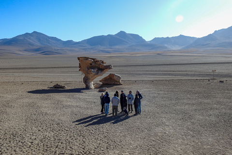 La Paz: 4-Day Uyuni Salt Flats to San Pedro de Atacama ENGLISH-SPEAKING GUIDE