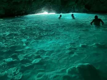 Grama Bay & Blue Cave: Snorkeling & Secret Beaches in Vlore