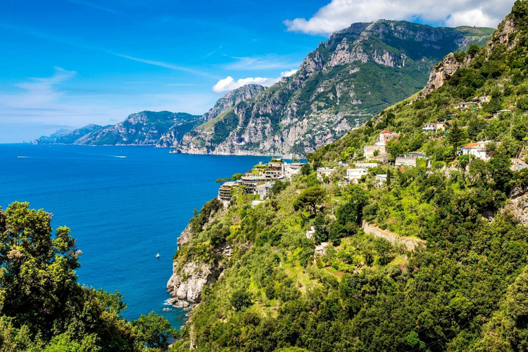 Da Sorrento: Tour guidato in autobus e traghetto della Costiera Amalfitana