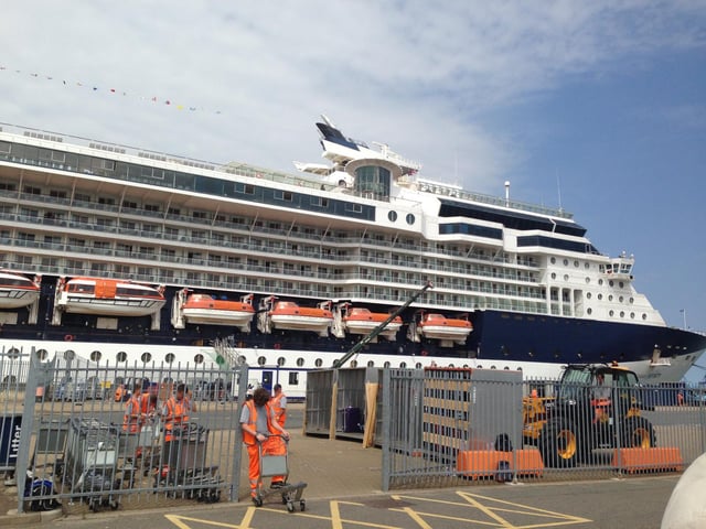 From London: Transfer to Southampton City Cruise Terminal