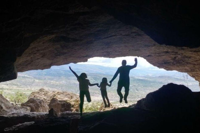 Pikimachay e Huanta: Un viaggio attraverso Ayacucho