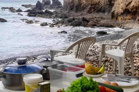 Tarrafal: Traditional Boat Tour with Fishing and BBQ