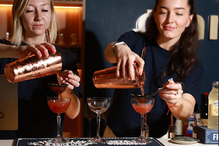 Cocktail Masterclass: Craft 3 Gin Drinks at Warsaw's Gin Bar