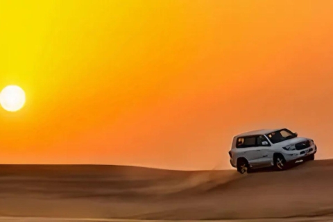 Safari por el Desierto Árabe de Doha Puesta de Sol y Paseo en Camal