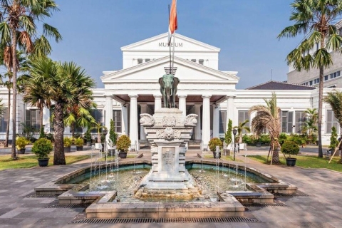 Vanuit de haven van Jakarta: Culturele en Historische Stadsrondleiding