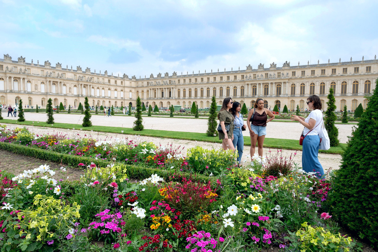 From Paris: Versailles Palace And Garden Small Group Tour