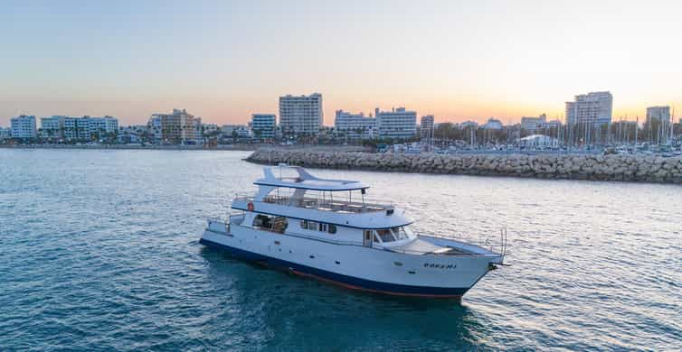 Larnaca: Sunset Cruise with a Glass of Wine