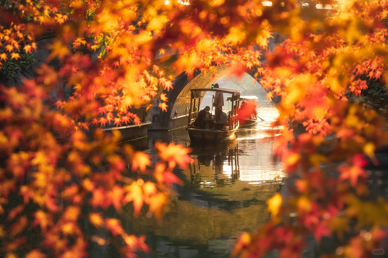 West Lake: Seasonal Masterpiece (100% Bespoke Private Tour)