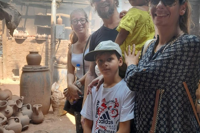 Mumbai Slum Tour & City Sightseeing with Pickup, Car & Guide Half-Day Private Sightseeing Tour