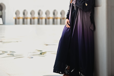 Professional Photoshoot at Sheikh Zayed MosquePremium (20 photos)