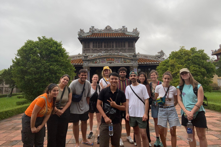 Hue: Imperial City Walking Tour Small Group (max 6 )