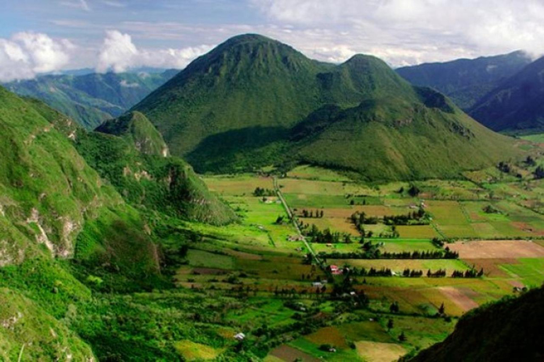 Pululahua: The Village Inside the Crater at the Middle of the World