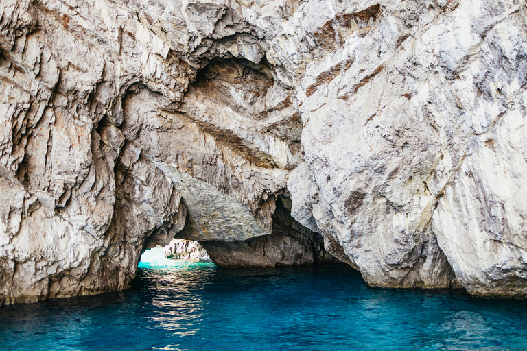 Capri: Island Boat Trip with Grottos 1-Hour Boat Trip Without Blue Grotto Visit