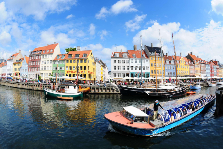 Croisière sur les canaux de Copenhague et visite à pied de la ville et de Nyhavn3 heures : Visite de la vieille ville et croisière en bateau