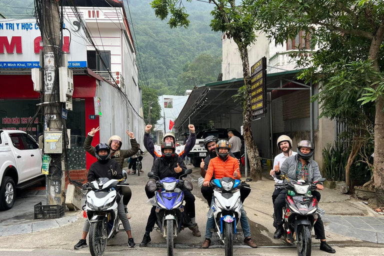 3-Day Deluxe Ha Giang Loop to All Highlights, Stay Resort 4* Tour with 2-way Limousine Tickets included