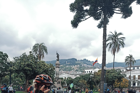 Quito: passeio de bicicleta 360ºQuito: Passeio de bicicleta 360º (pequenos grupos)