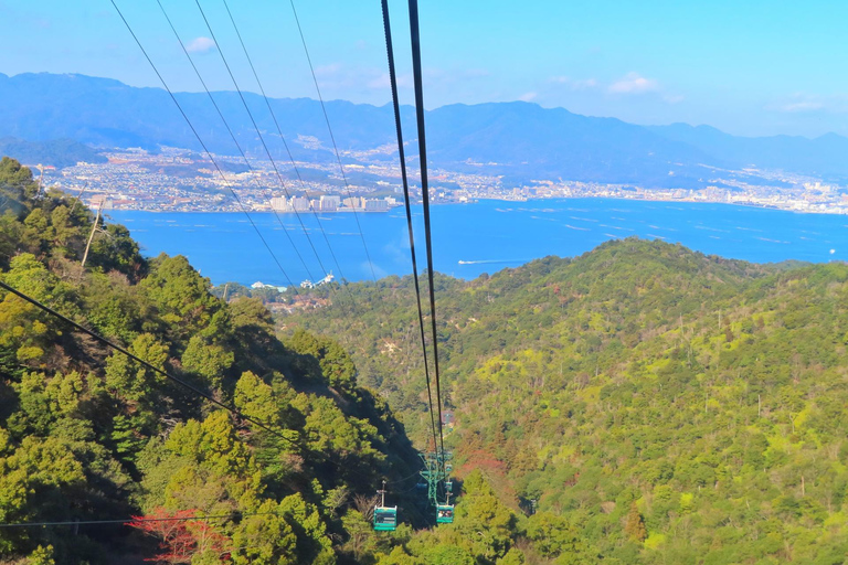 Depuis Hiroshima : Excursion d&#039;une journée sur l&#039;île de Miyajima avec balade en téléphérique