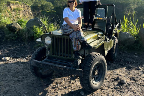 Yogyakarta : Mount Merapi med jeepsafari Guidad tur