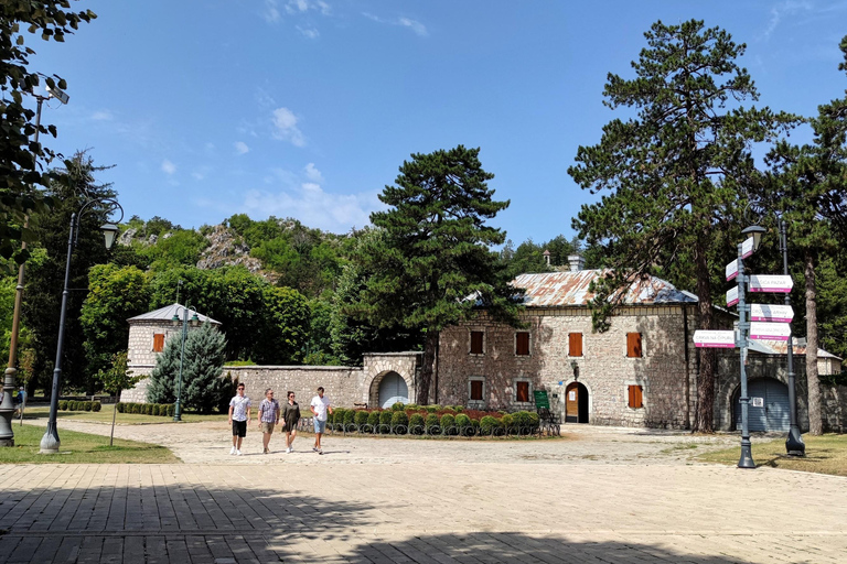 الجبل الأسود: جولة خاصة في Lovćenجولة لوفتشين الخاصة