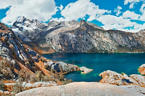 Da Ancash: Trekking alla laguna di Churup |Giornata intera |Privato|